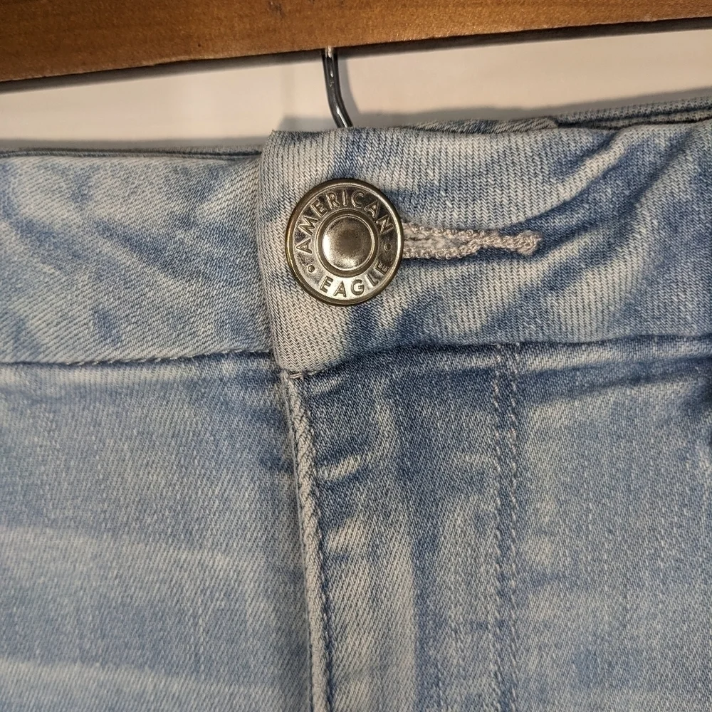 AMERICAN EAGLE Curvy Hi-Rise Jegging Denim Jean Shorts